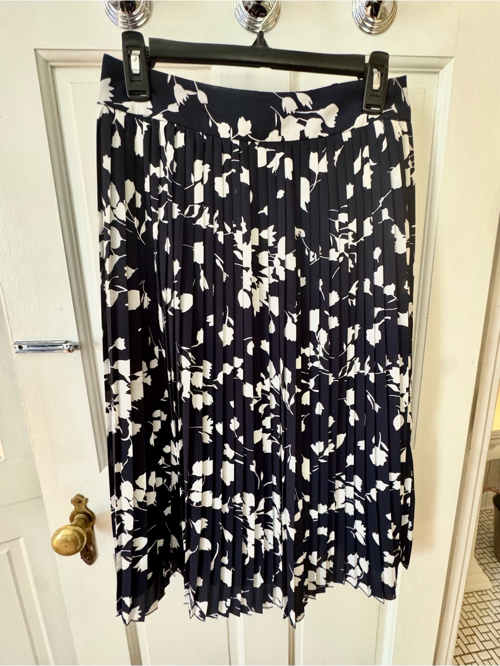 J.Crew EUC mid-length pleated Skirt